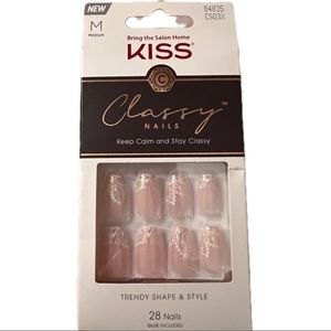 Kiss Classy Nails - Lace Floral Tips